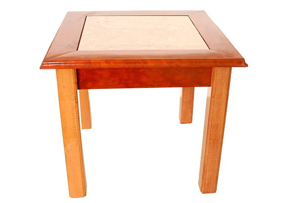 table bout de canapé
